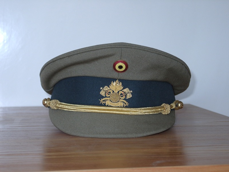 Belgium_old_style_officer