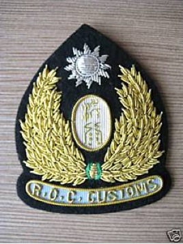 taiwan_customs_hat_badge_02